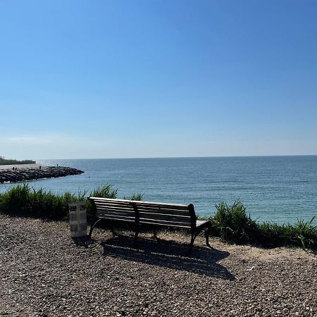 Апартаменти Уютная квартира с видом на море Riviera City Фонтанка Екстер'єр фото